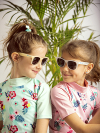 BANZ® CHAMELEON - COLOR CHANGING SUNGLASSES YELLOW TO PINK 4-10 years